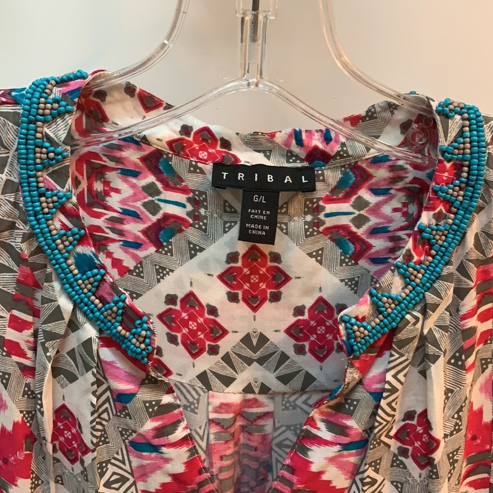 Tribal szL sleeveless top with beaded neckline - Picture 2 of 5